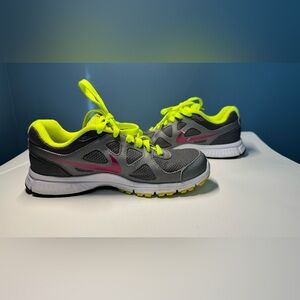Nike Women’s Grey/Yellow Revolution Running Sneakers Size 7.5